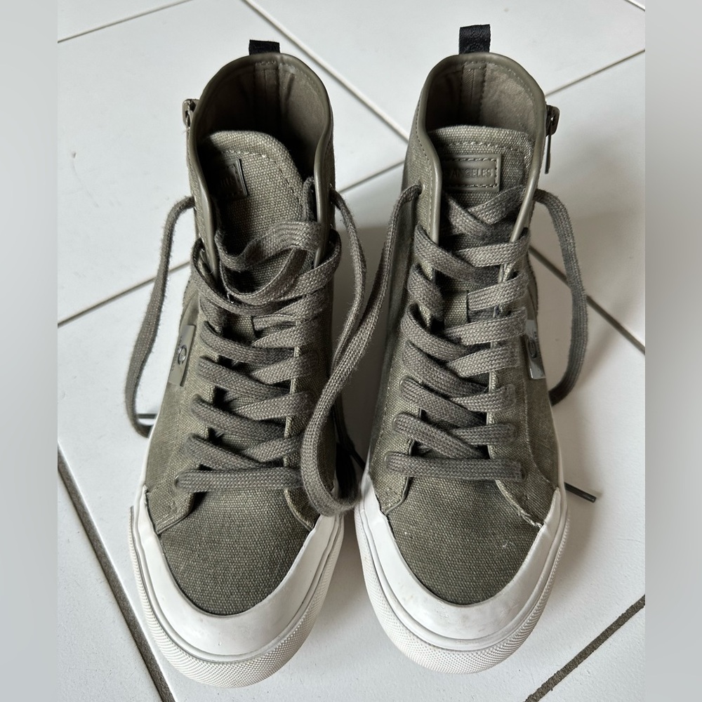 GBG Los Angeles High Top Canvas Sneakers